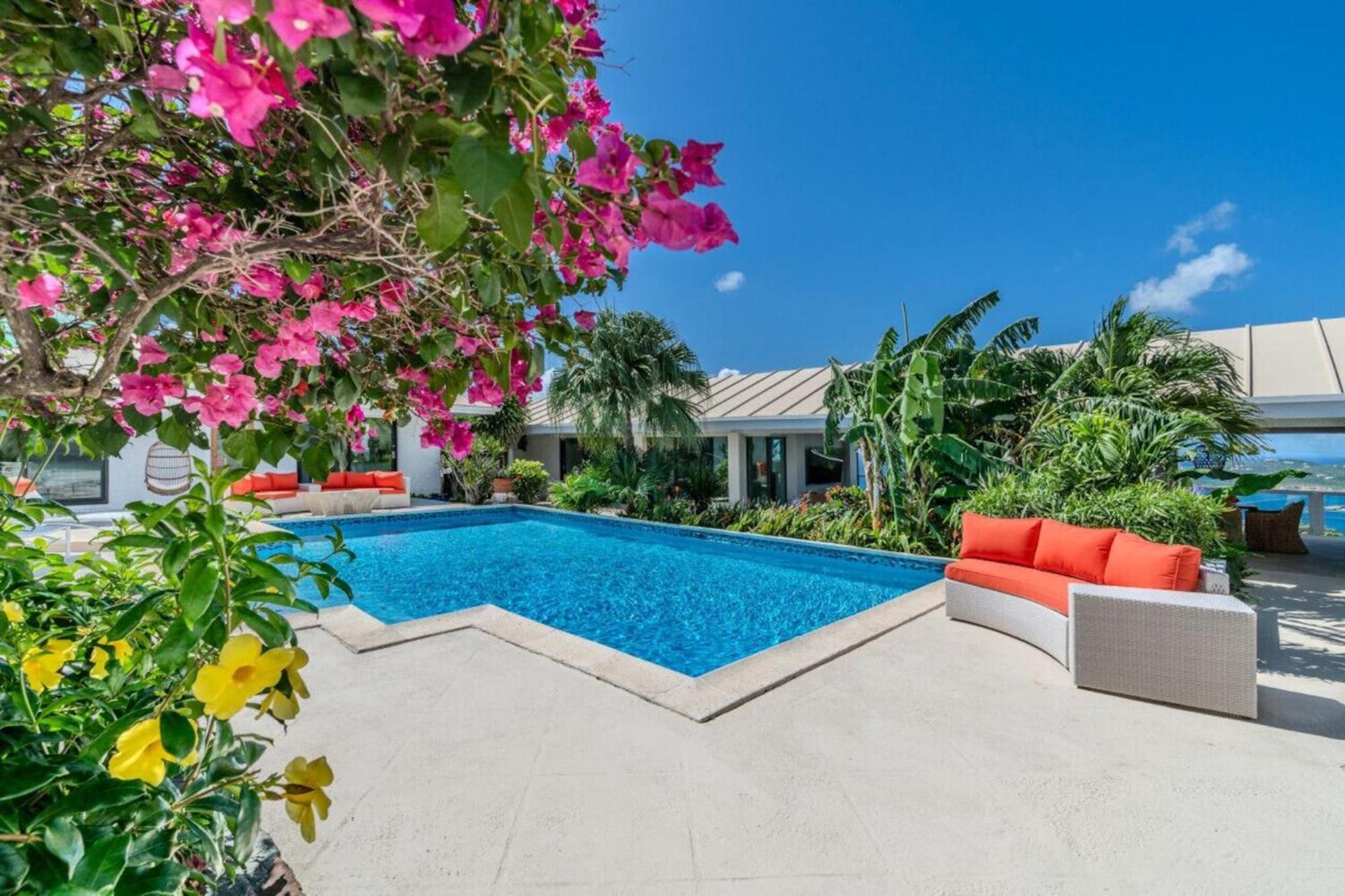 Royal Villa With A Huge Swimming Pool Cowell Battery Εξωτερικό φωτογραφία