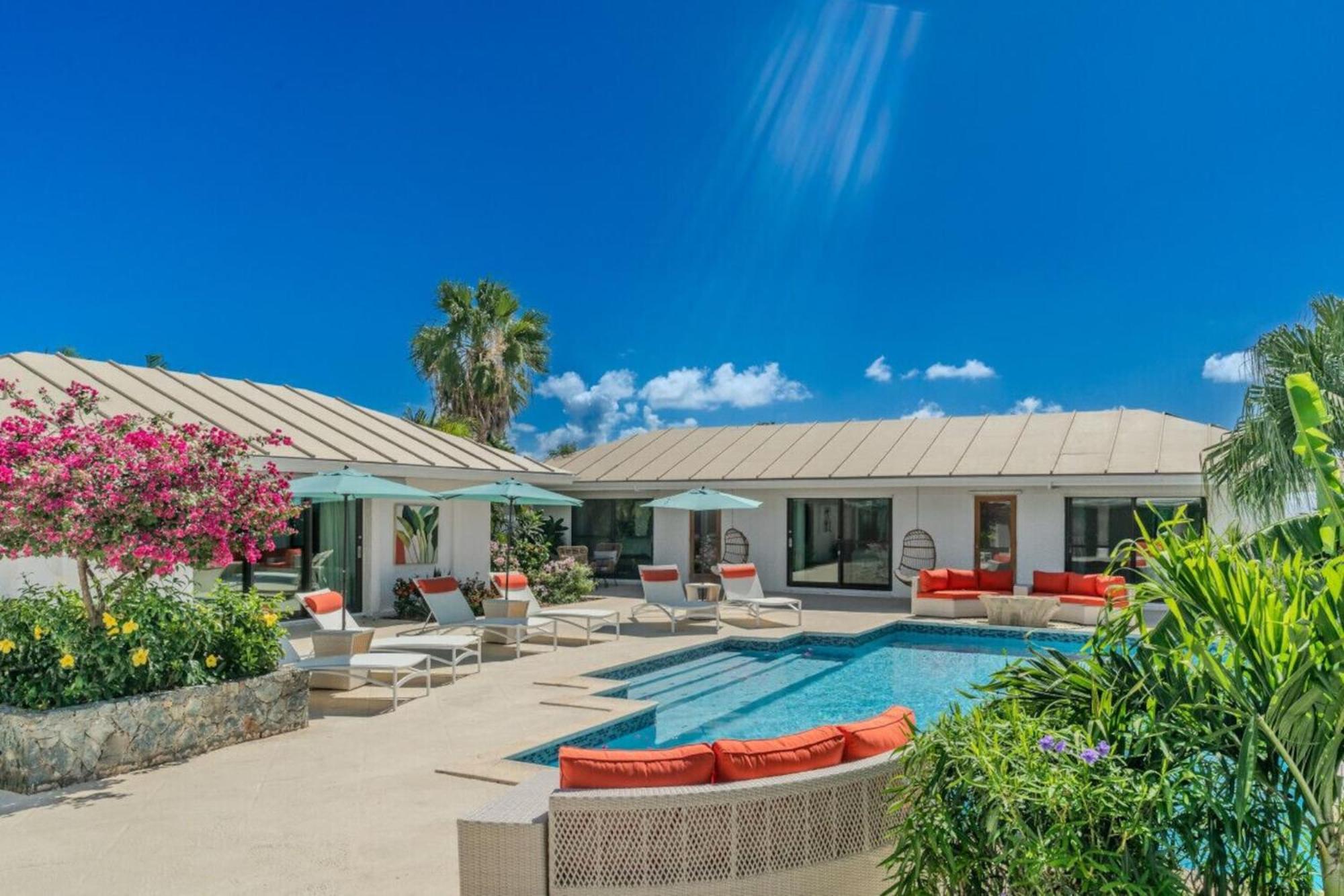 Royal Villa With A Huge Swimming Pool Cowell Battery Εξωτερικό φωτογραφία