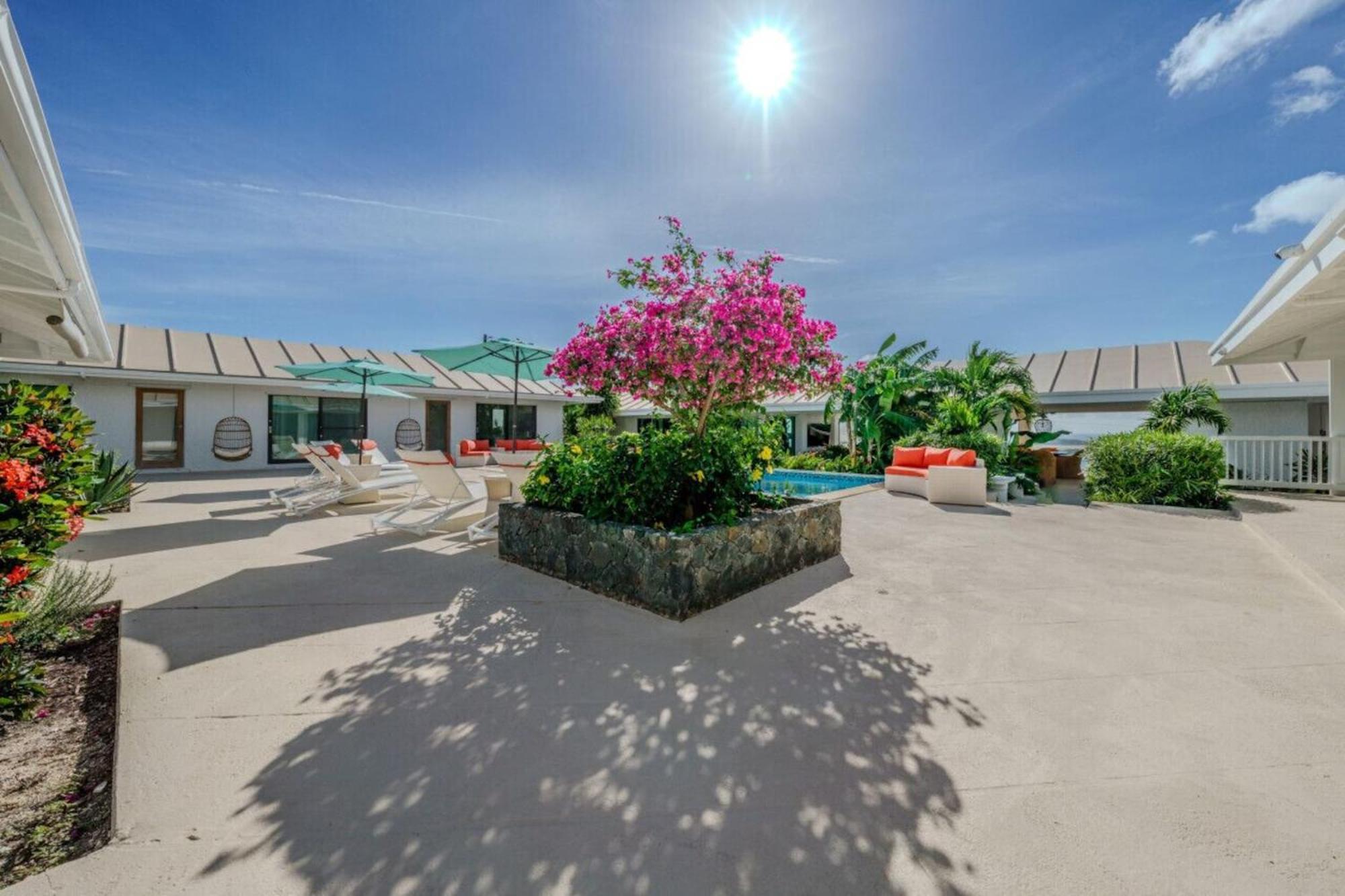 Royal Villa With A Huge Swimming Pool Cowell Battery Εξωτερικό φωτογραφία
